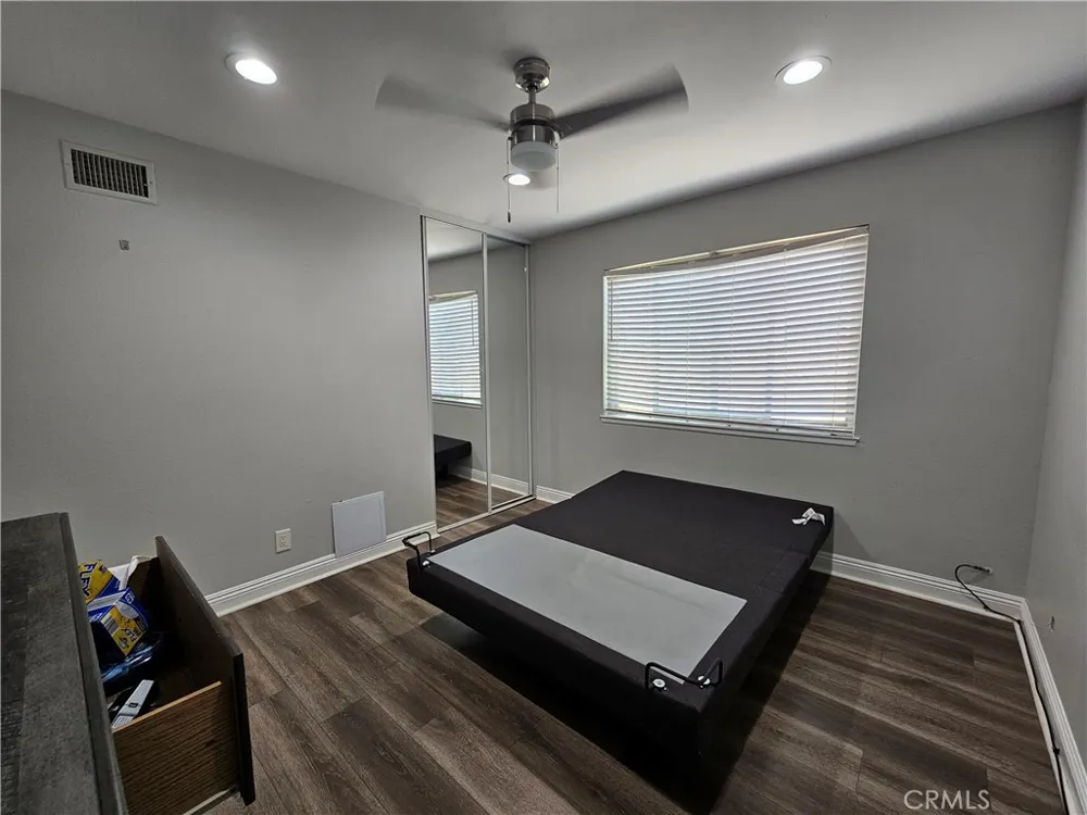 4722 Summit Simi Valley, CA 93063