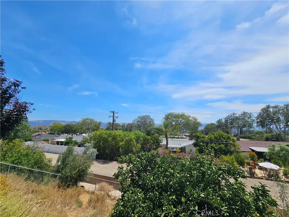 4722 Summit Simi Valley, CA 93063