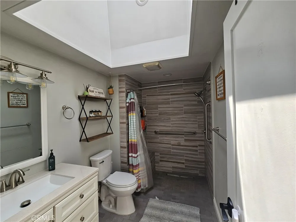 4722 Summit Simi Valley, CA 93063