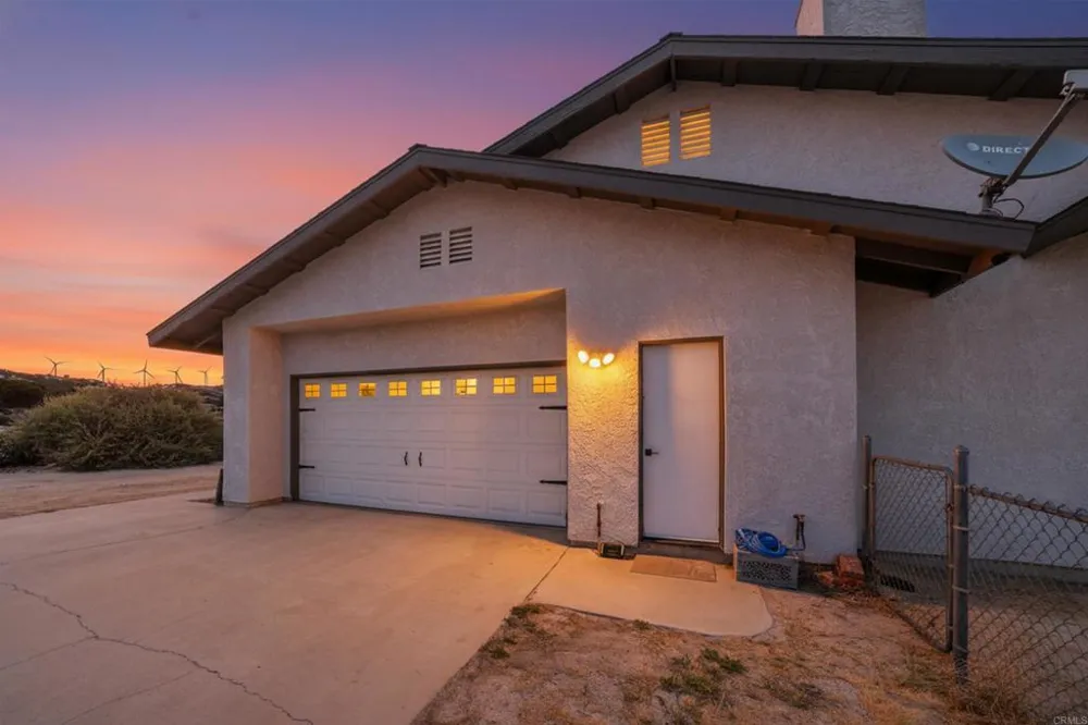39230 Opalocka Boulevard, CA 91905