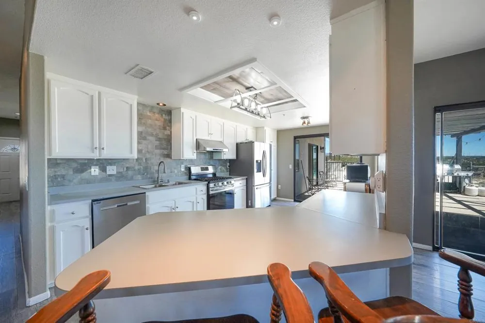39230 Opalocka Boulevard, CA 91905