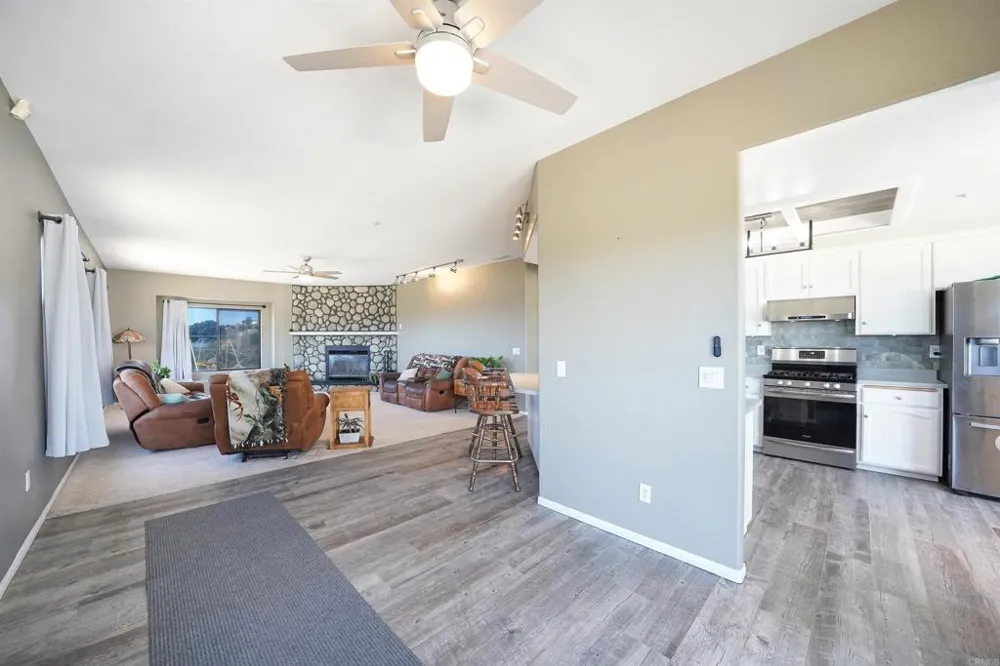 39230 Opalocka Boulevard, CA 91905