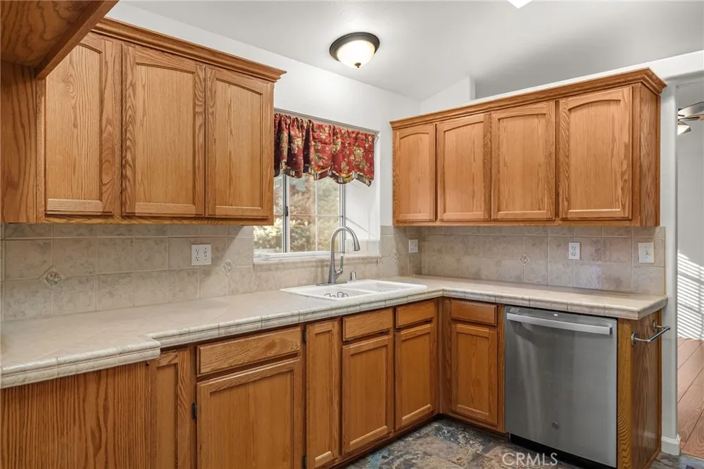 316 Memphis Drive Paradise, CA 95969