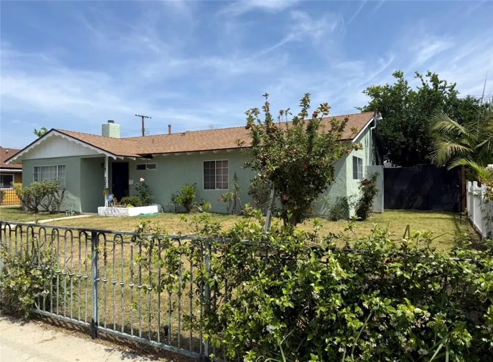 20247 Parthenia Winnetka, CA 91306