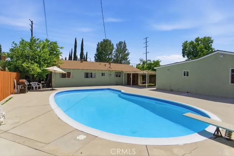 20247 Parthenia Winnetka, CA 91306