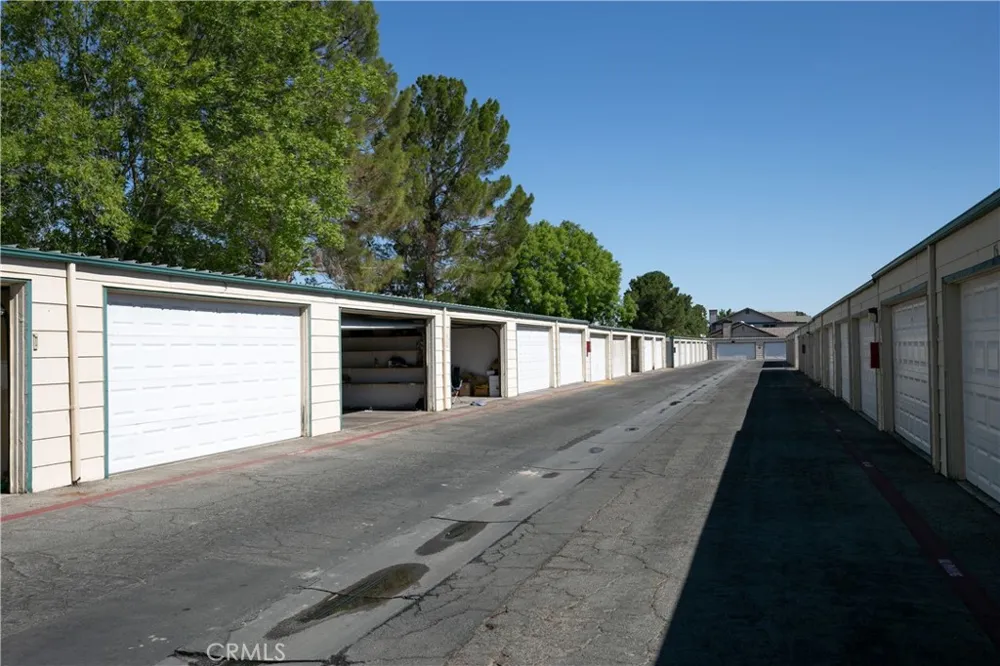 44514 15th #E7 Lancaster, CA 93535