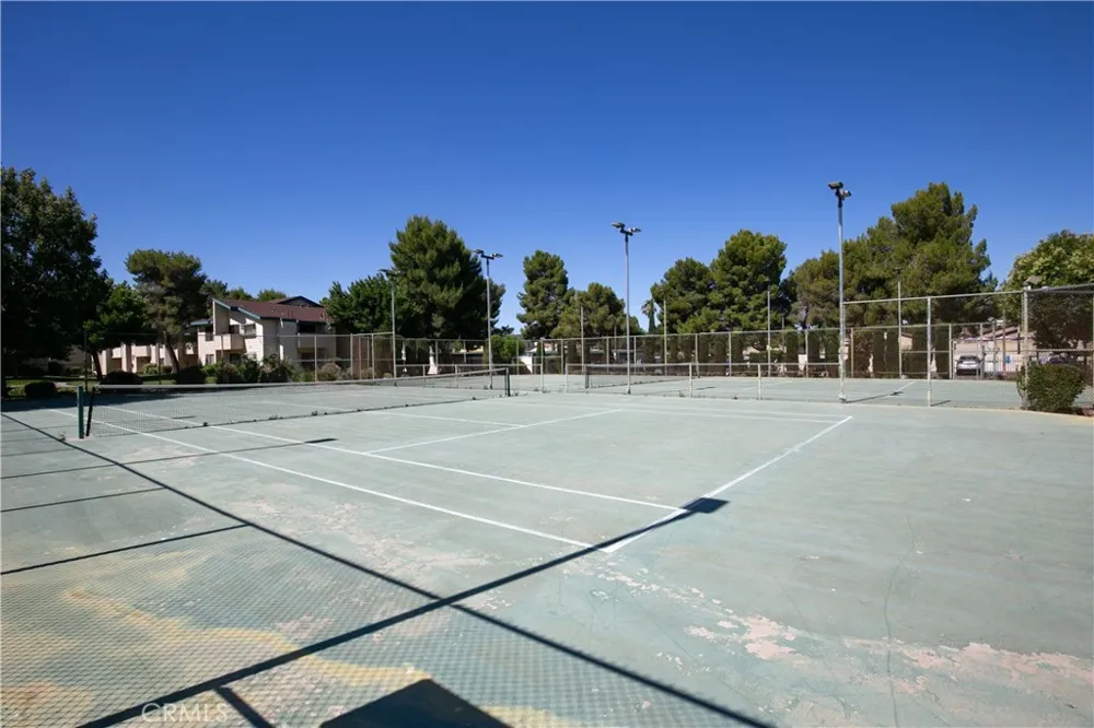 44514 15th #E7 Lancaster, CA 93535