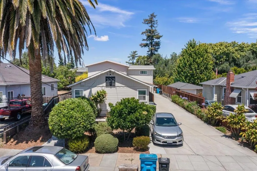 227 Madrone Street Redwood City, CA 94061