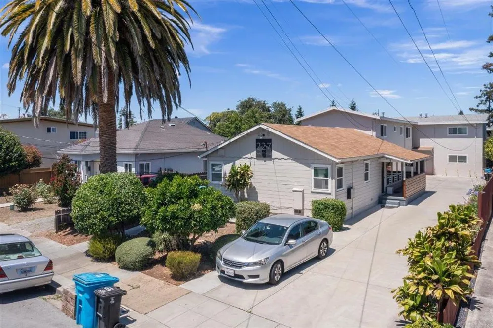 227 Madrone Street Redwood City, CA 94061