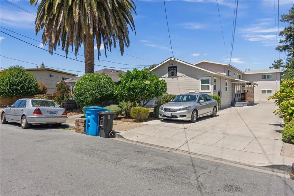 227 Madrone Street Redwood City, CA 94061