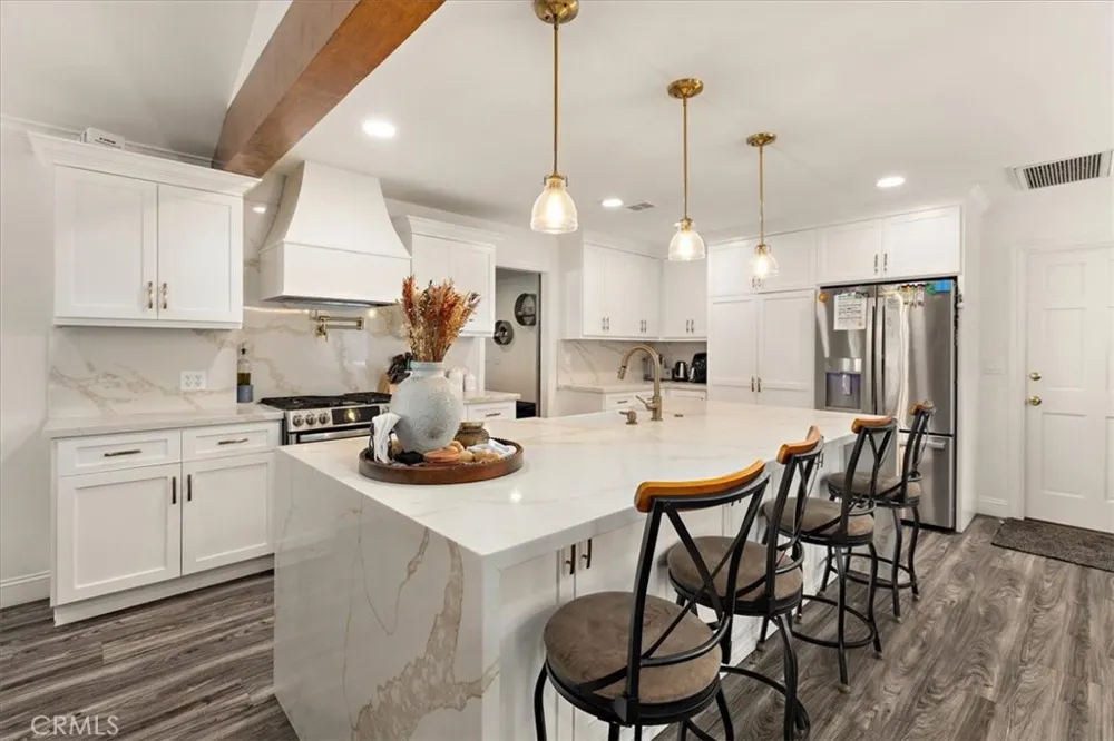 4248 Stone La Verne, CA 91750