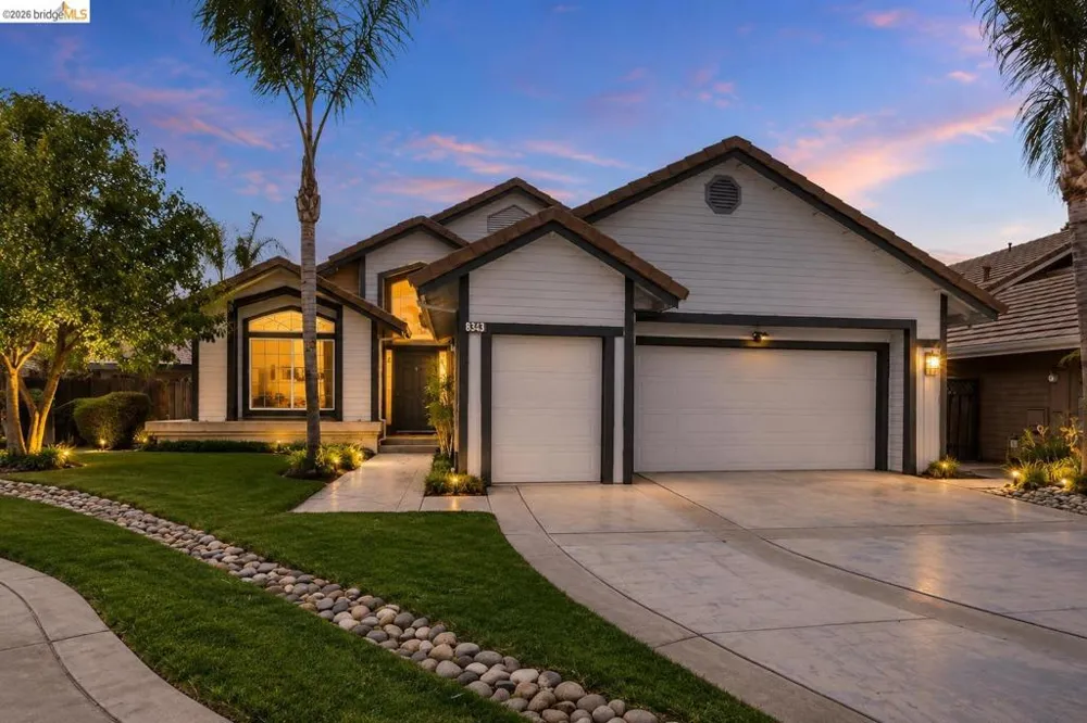 2244 Colonial Ct Discovery Bay, CA 94505