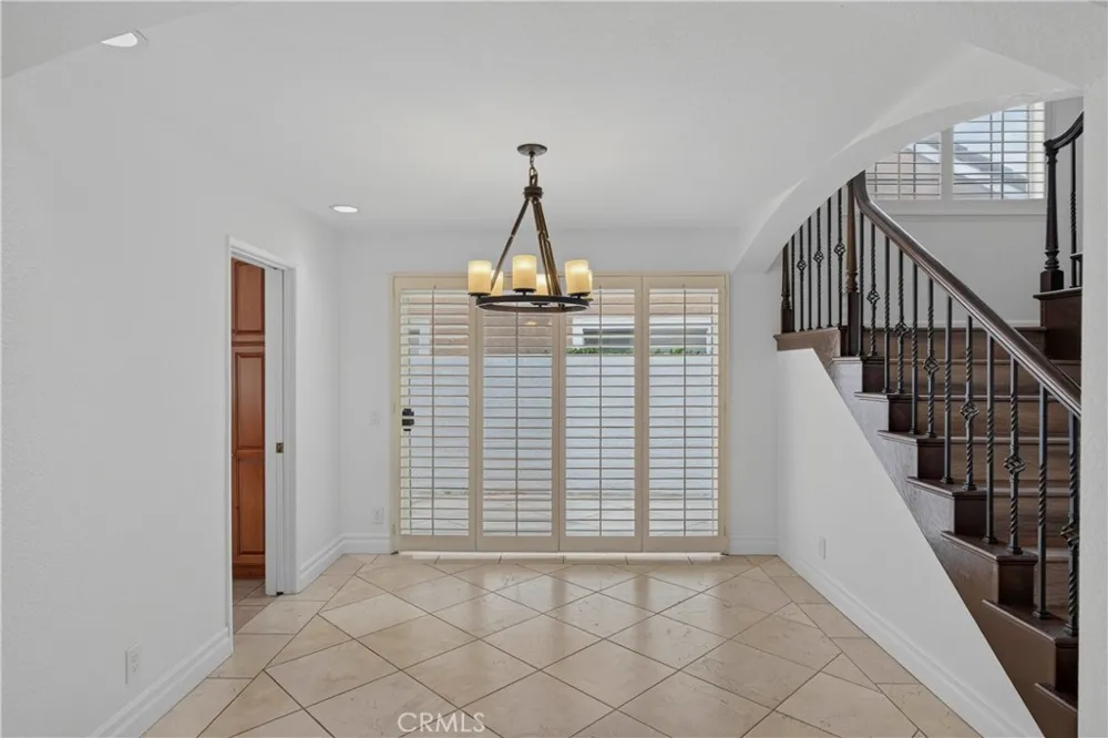 24712 Calle Conejo Calabasas, CA 91302