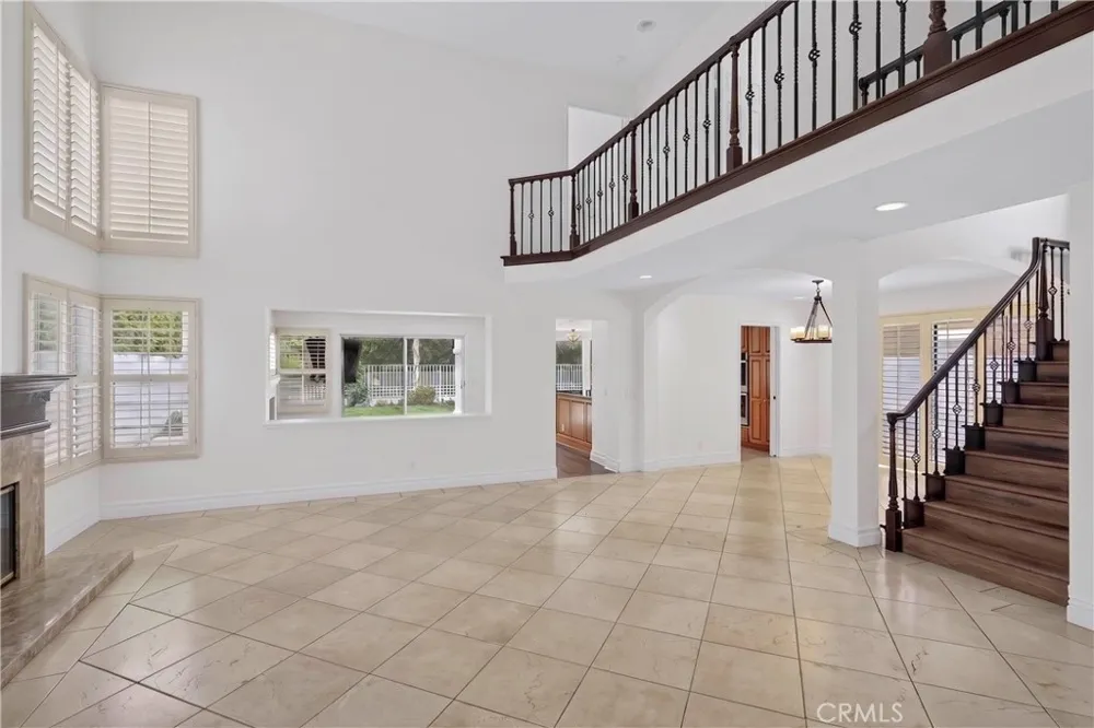 24712 Calle Conejo Calabasas, CA 91302