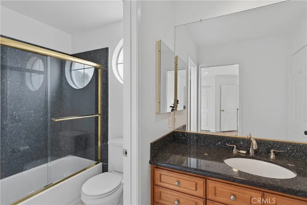 24712 Calle Conejo Calabasas, CA 91302