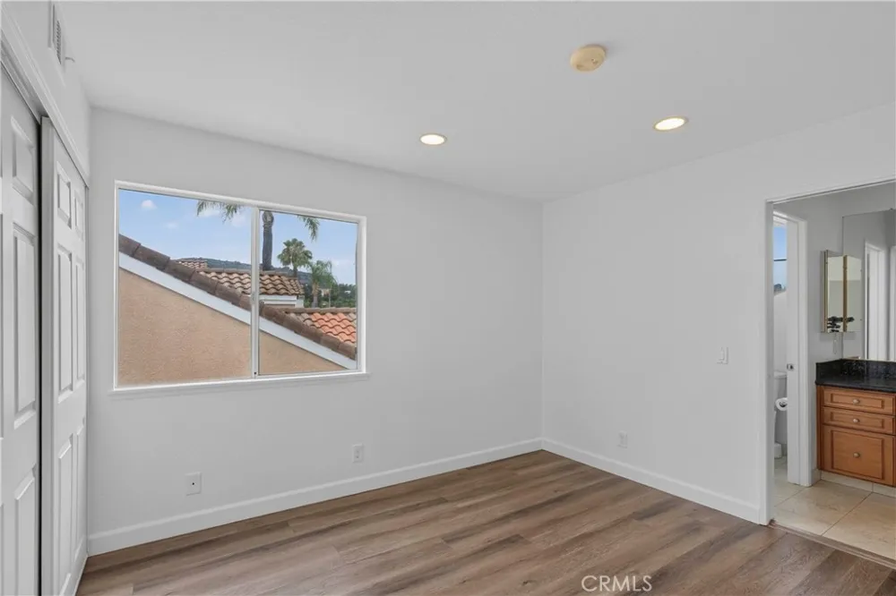 24712 Calle Conejo Calabasas, CA 91302