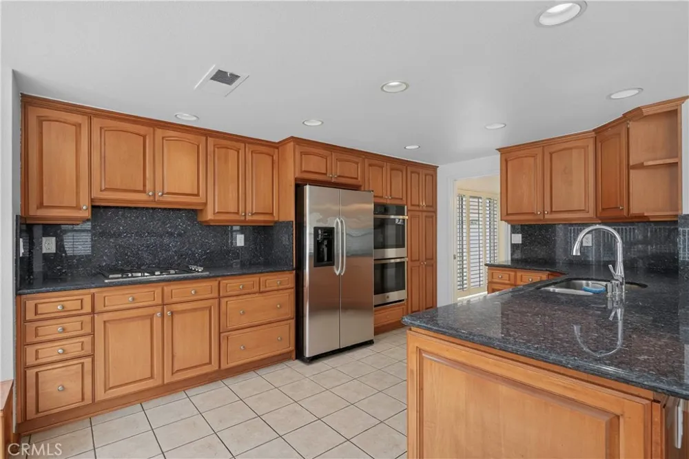 24712 Calle Conejo Calabasas, CA 91302