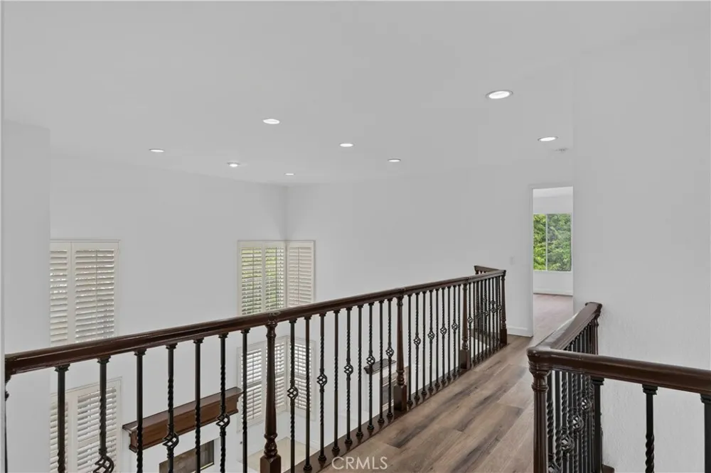 24712 Calle Conejo Calabasas, CA 91302