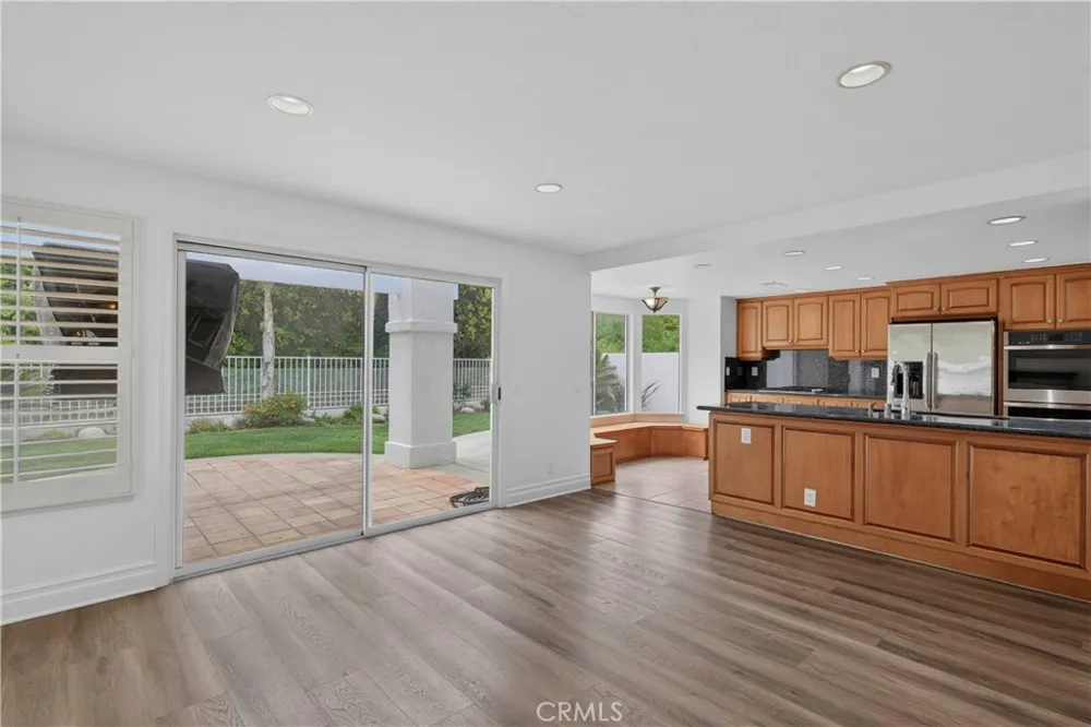 24712 Calle Conejo Calabasas, CA 91302