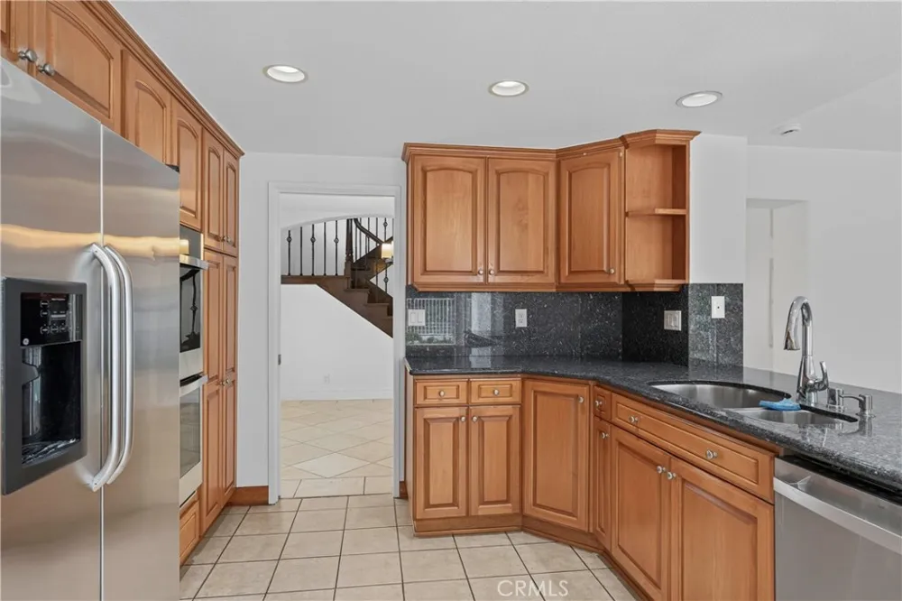 24712 Calle Conejo Calabasas, CA 91302