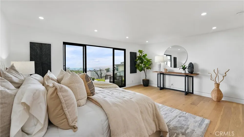 1095 Miramar Laguna Beach, CA 92651