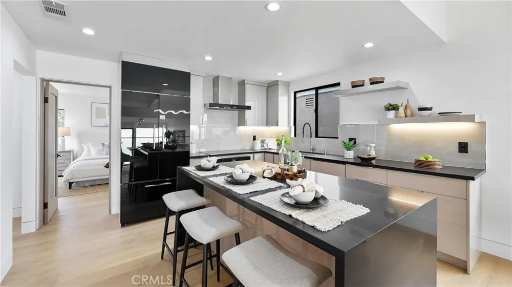 1095 Miramar Laguna Beach, CA 92651