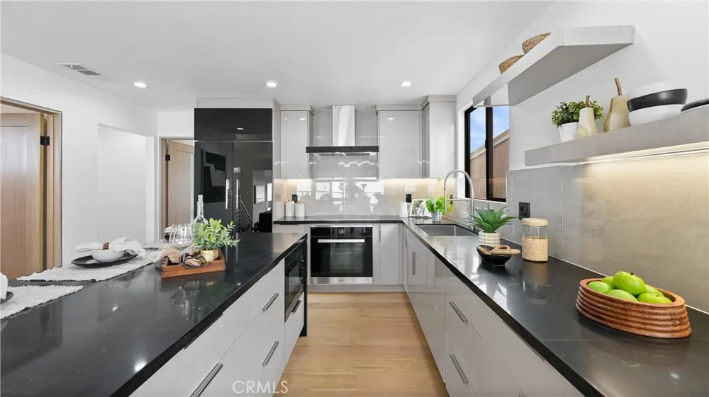 1095 Miramar Laguna Beach, CA 92651