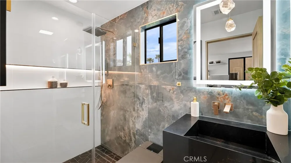 1095 Miramar Laguna Beach, CA 92651