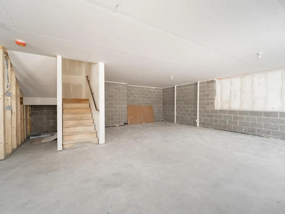 1026 Bellaire Boulevard NW Isanti, MN 55040