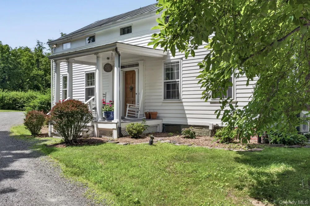 210 Middle Road Hudson, NY 12534