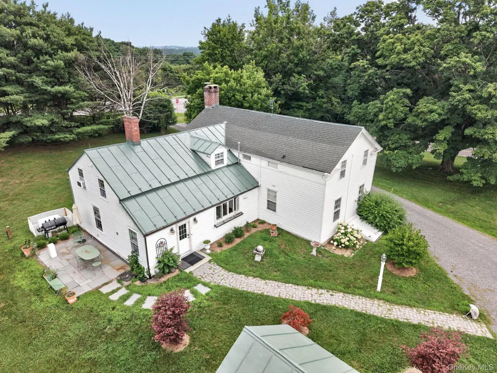 210 Middle Road Hudson, NY 12534