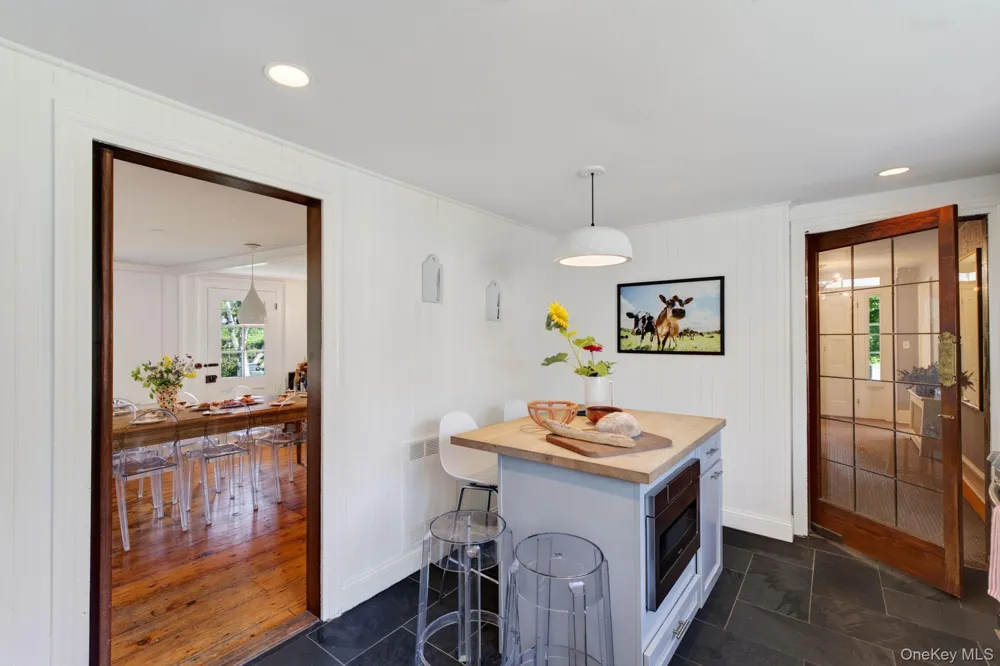 210 Middle Road Hudson, NY 12534