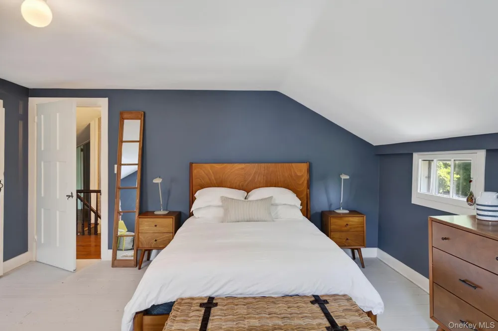 210 Middle Road Hudson, NY 12534