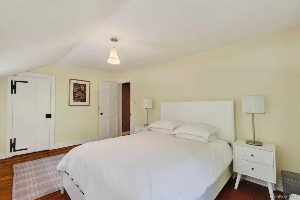 210 Middle Road Hudson, NY 12534