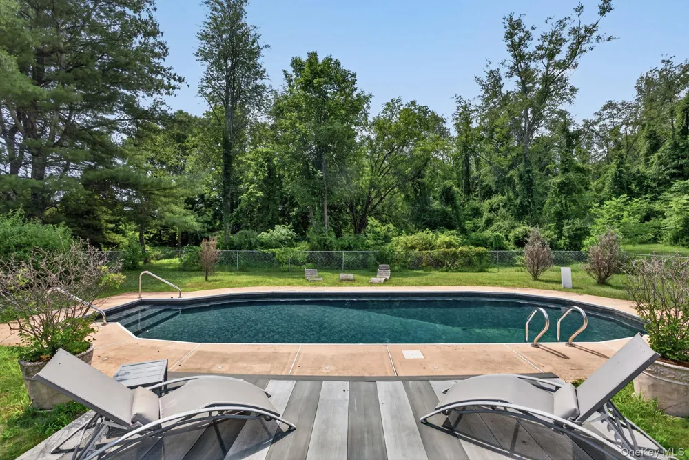 210 Middle Road Hudson, NY 12534