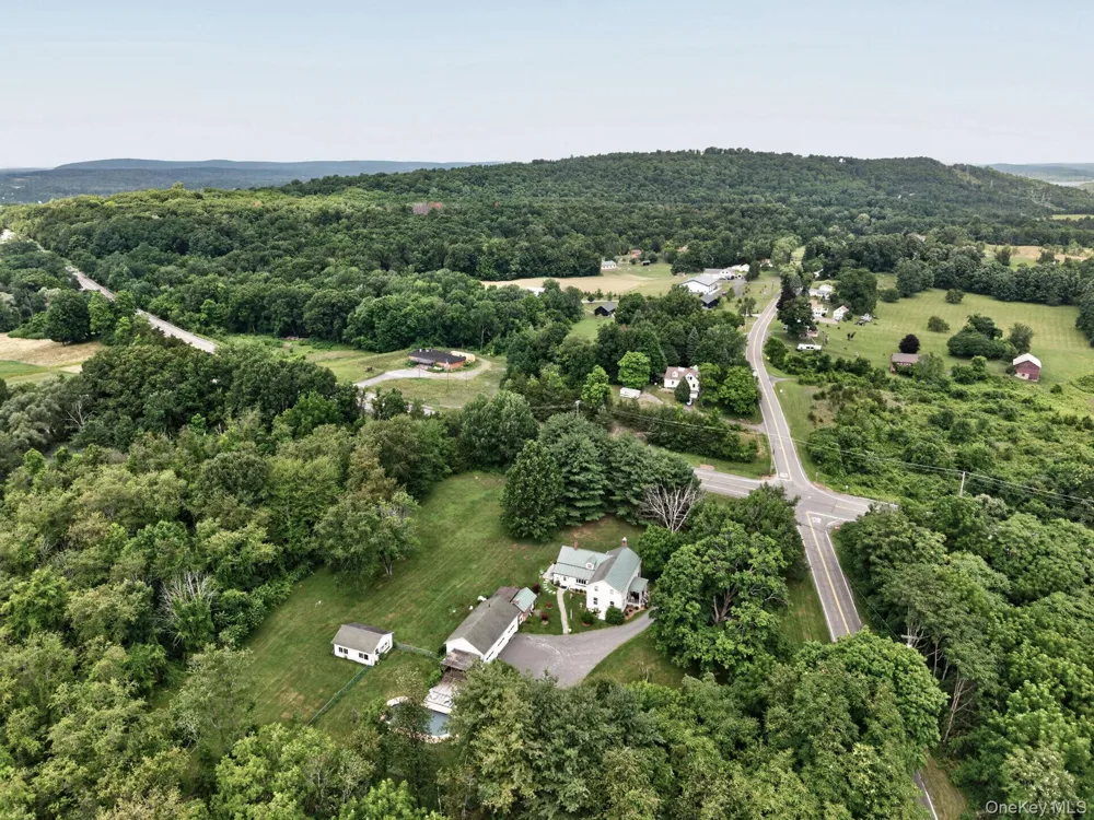 210 Middle Road Hudson, NY 12534