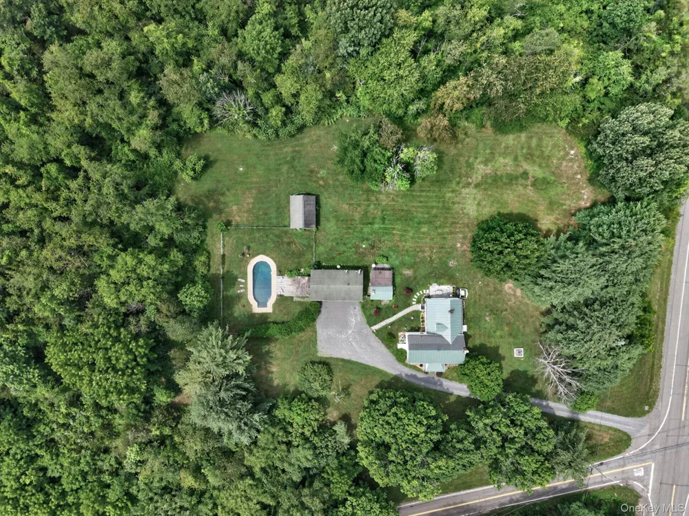 210 Middle Road Hudson, NY 12534