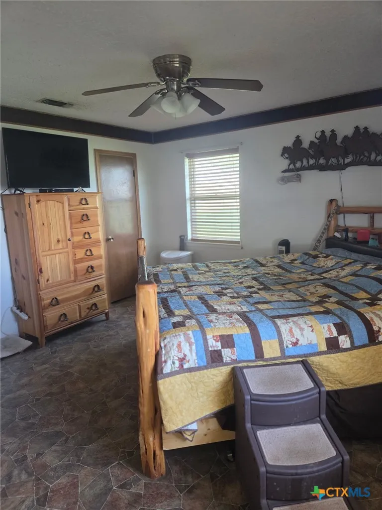 113 Leisure Acres Drive Gatesville, TX 76528