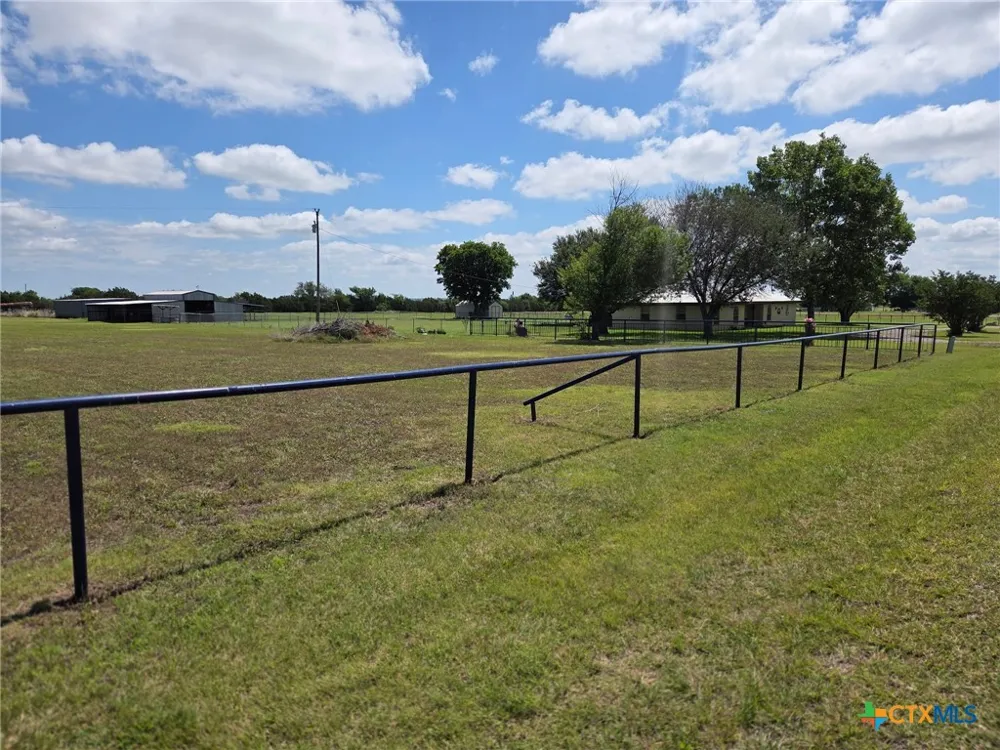 113 Leisure Acres Drive Gatesville, TX 76528