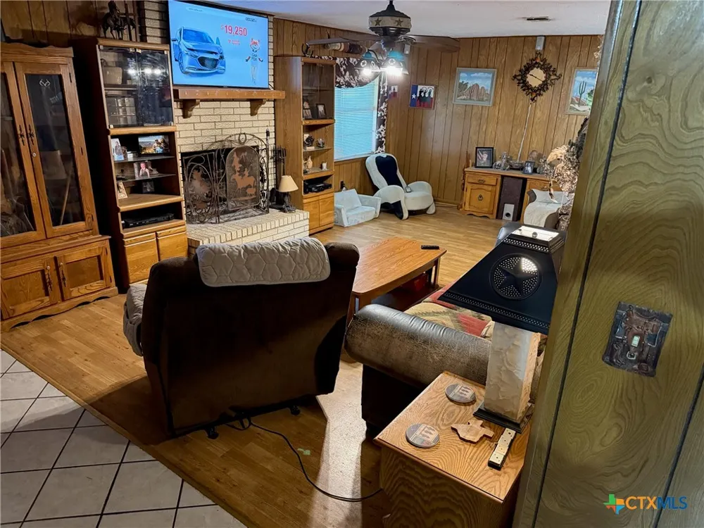 113 Leisure Acres Drive Gatesville, TX 76528