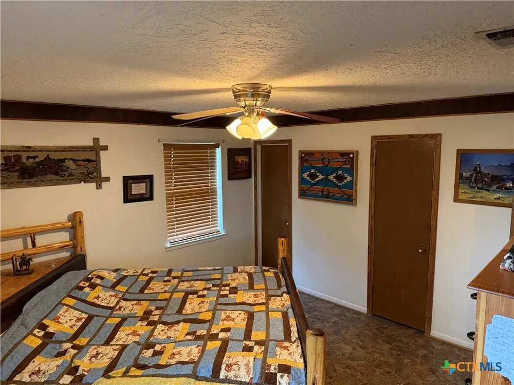 113 Leisure Acres Drive Gatesville, TX 76528