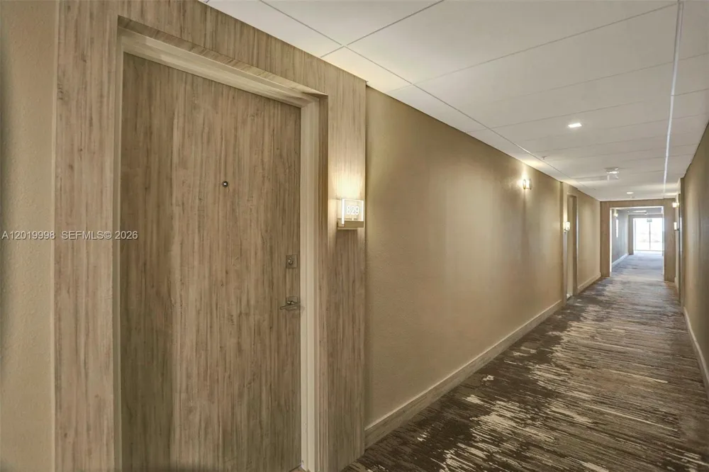 10275 Collins Ave #829 Bal Harbour, FL 33154