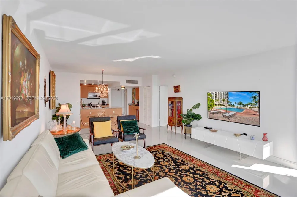 10275 Collins Ave #829 Bal Harbour, FL 33154