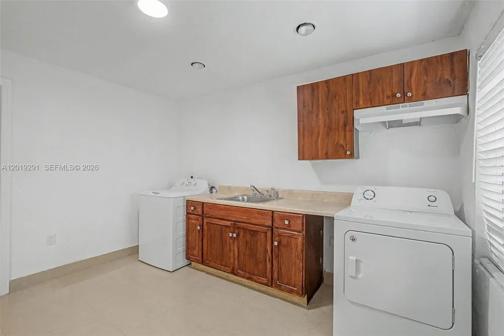 5917 SW 62nd Ter #0 South Miami, FL 33143