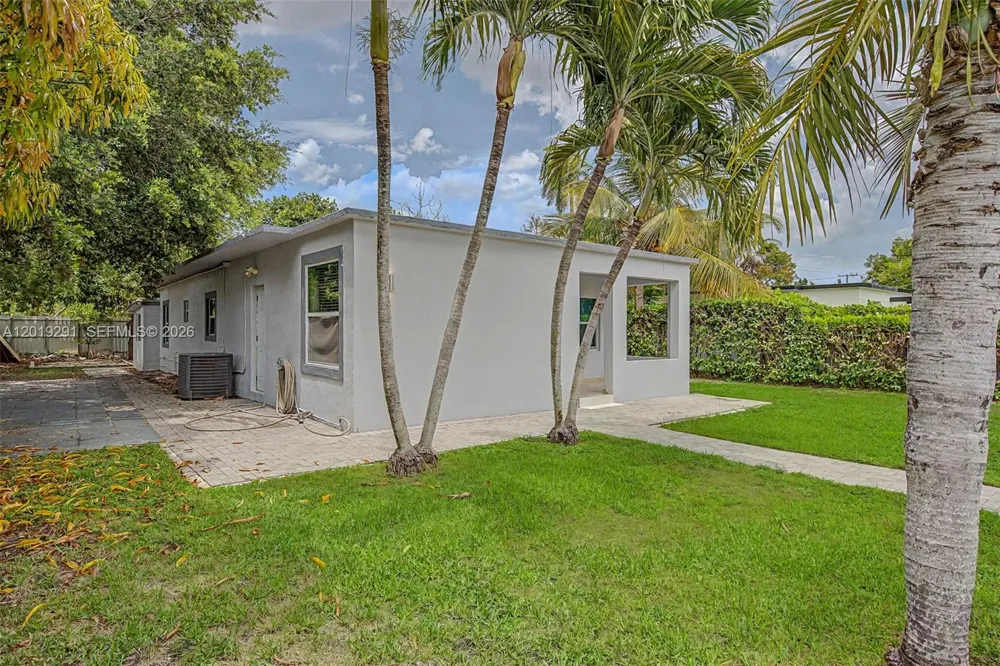 5917 SW 62nd Ter #0 South Miami, FL 33143