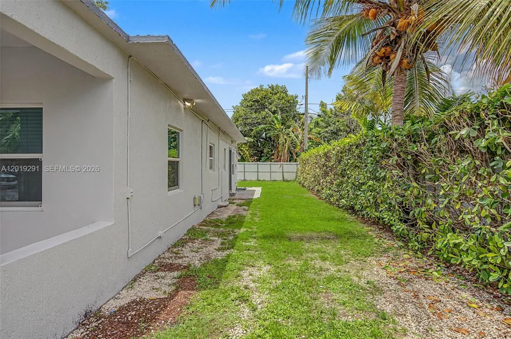 5917 SW 62nd Ter #0 South Miami, FL 33143