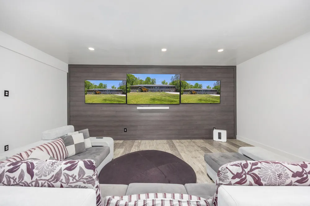 9555 Kath Court NE Cannon Township, MI 49341
