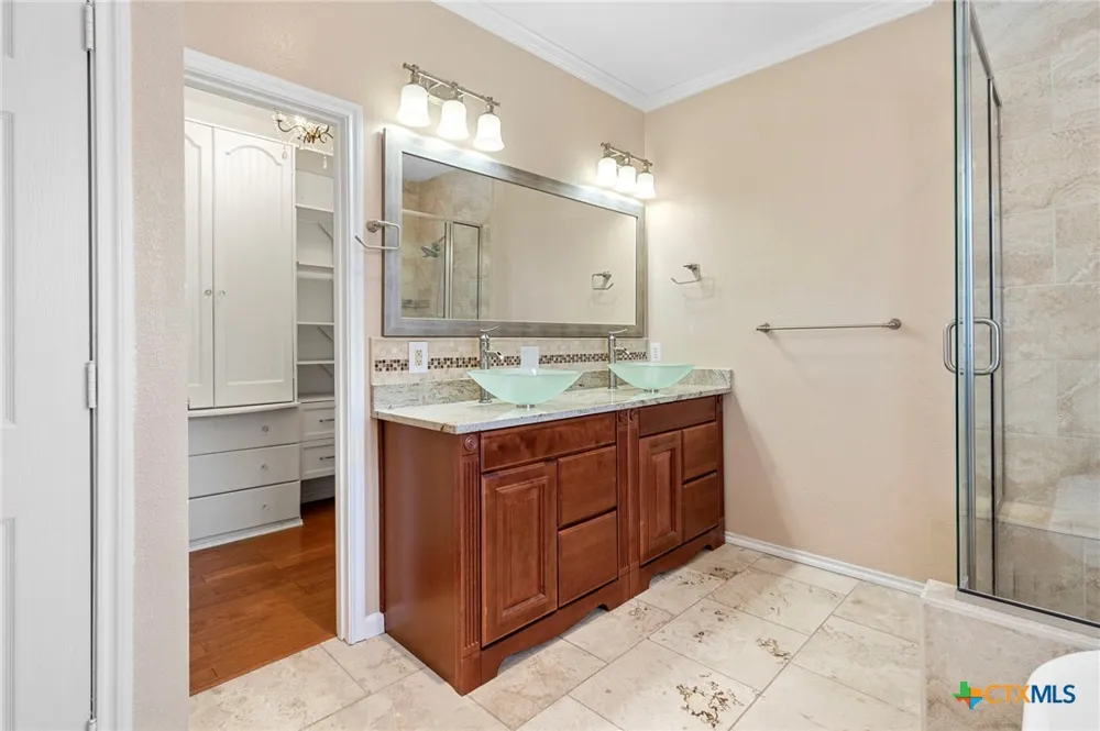 108 Colt Loop Kyle, TX 78640