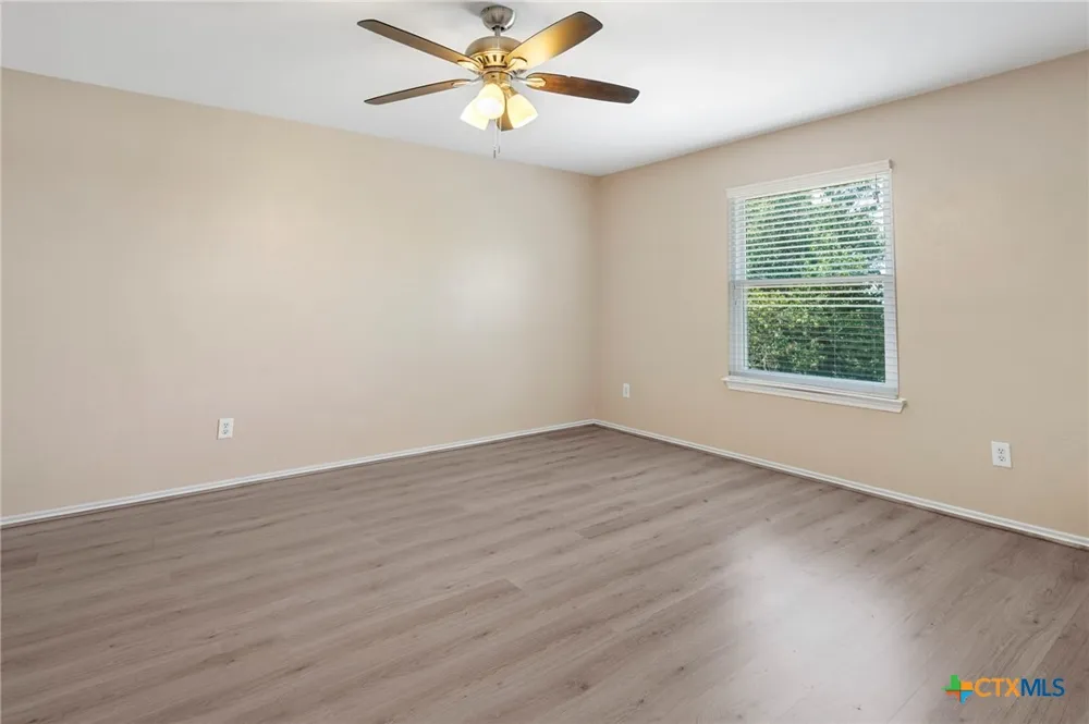 108 Colt Loop Kyle, TX 78640