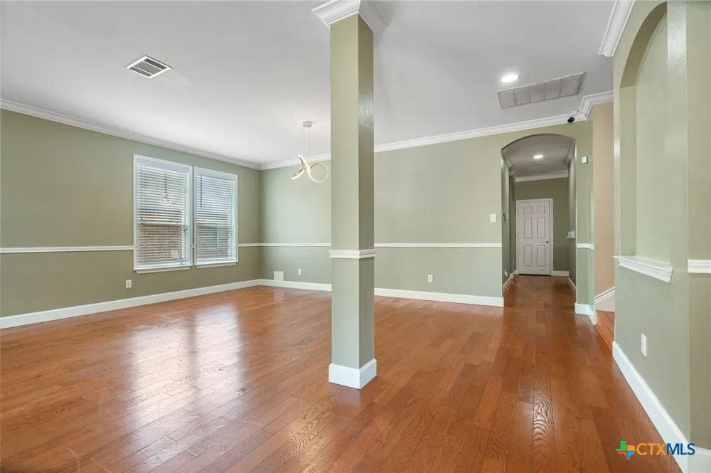 108 Colt Loop Kyle, TX 78640
